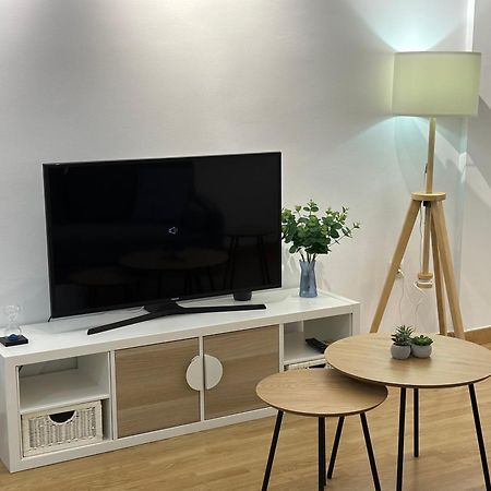 Apartamento Centrico A 12 Minutos De La Playa Алмерия Екстериор снимка