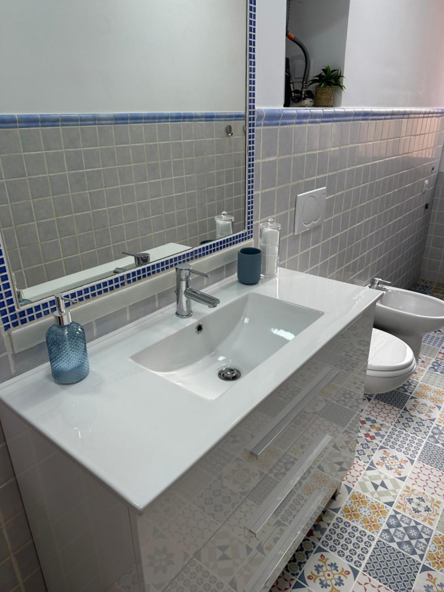 Apartamento Centrico A 12 Minutos De La Playa Алмерия Екстериор снимка